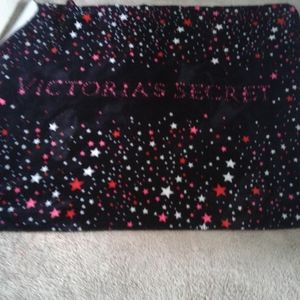 VICTORIAS SECRET PLUSH STAR BLANKET